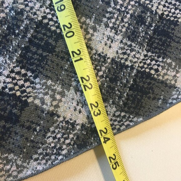 Anthropologie Troubadour Sweater Med Wool Plaid Over Shoulder Petal Flower Art - Picture 7 of 11